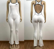 Load image into Gallery viewer, Reina Bella Windbreaker 2 piece
